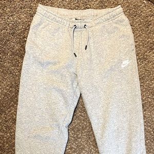 GREY NIKE SWEATPANTS